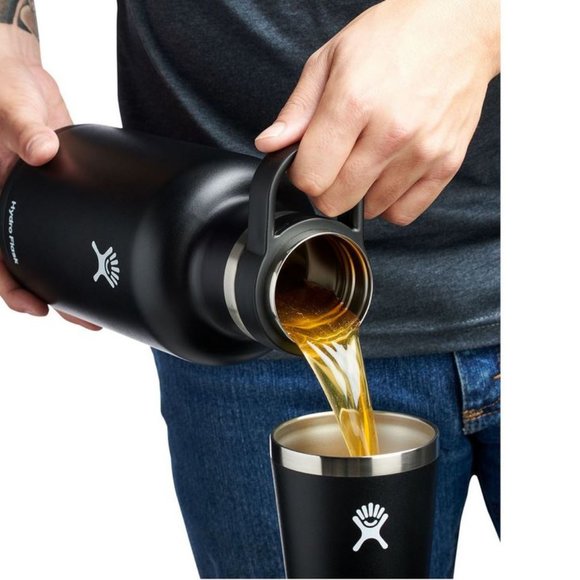 new Hydro Flask 64 oz Growler Bottle - Black - Picture 6 of 6